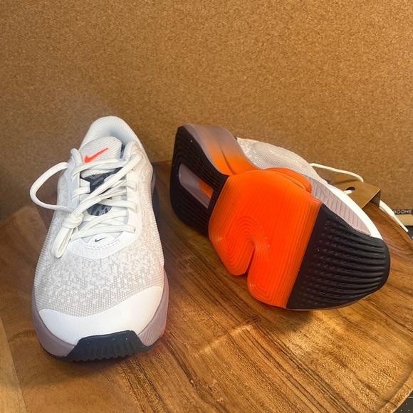 Nike
Versair
Air zoom
Brand new
*rare - Picture 5 of 9